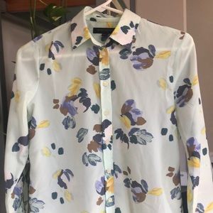 Banana republic beautiful long sleeve blouse